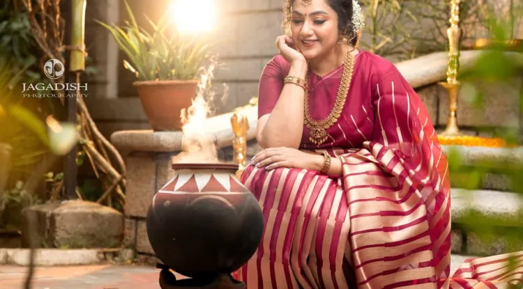 90களின் கனவு கன்னி மீனா – வைரலாகும் புத்தாண்டு புகைப்படங்கள்