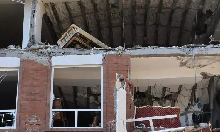 ஈரானில் சோகம்: பந்தர் அபாஸ் துறைமுகத்தில் கியாஸ் சிலிண்டர் வெடிப்பு – 6 பேர் உயிரிழப்பு