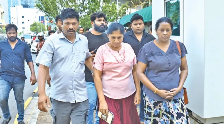 சவூதியில் இலங்கை இளைஞருக்கு மரண தண்டனை: உயிரைக் காப்பாற்றக் கோரி தூதரகத்தில் குடும்பத்தினர் மனு