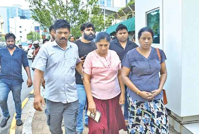 சவூதியில் இலங்கை இளைஞருக்கு மரண தண்டனை: உயிரைக் காப்பாற்றக் கோரி தூதரகத்தில் குடும்பத்தினர் மனு